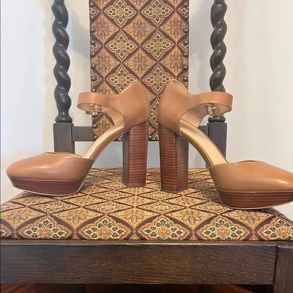 Michael Kors platform heels size 8.5 - Picture 5 of 10
